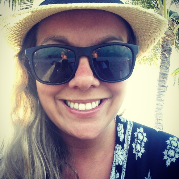 Meet your Posher, Samantha - Picture 2 of 4